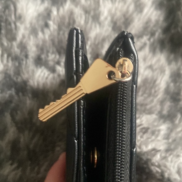 black leather wallet - Picture 5 of 5